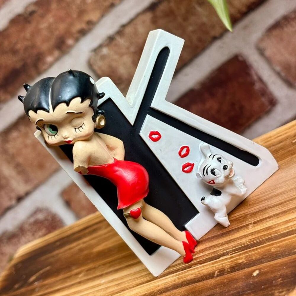 (Chipped) VTG 2005 Betty Boop Alphabet Series Red Dress “K” Pudgy Westland Giftw